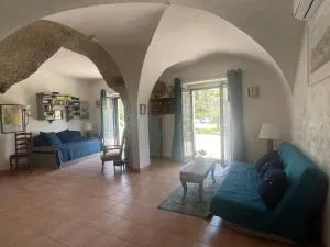 Luberon maison de village entière 2 à 6 personnes - Cadenet