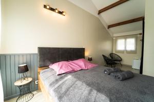 Appartements Verdon Vacances : Chambre Deluxe (2 Adultes + 1 Enfant)
