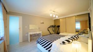 Apartamenty EverySky - Konstytucji 3 go Maja 66-1