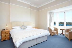 Superior Twin Room room in St Maur