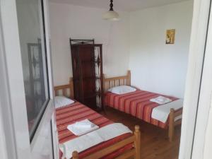 Bay Rooms