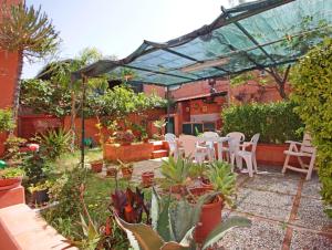 Villetta Santa Lucia con patio e giardino by Wonderful Italy