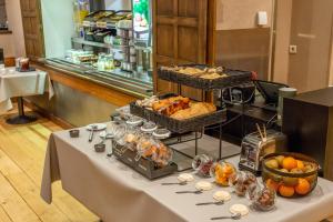 Hotels The Originals City, Hotel Le Berry, Bourges : photos des chambres
