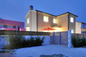 Villa with private pool in village Jadreški