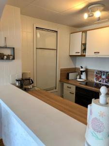 Appartement 80 m2,Port Rhodes D-2 chambres, terrasse panoramique, vue sur le canal principal d’Empuriabrava