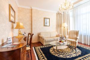 Senior Suite with City View room in SEETELHOTEL Ahlbecker Hof