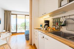 Appartements L'ANGE GARDIEN II AP4284 By Riviera Holiday Homes : photos des chambres