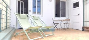 Appartements Studio equipe, grande terrasse, a cote de la gare : photos des chambres