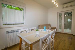 Apartments Ivanica and Mirela