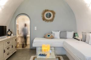 Volcave Suites