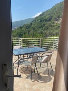 Family Room with Sea View room in Apartments Villa Relax