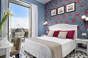 Double or Twin Room with Partial Sea View and Balcony room in Hotel President