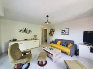 Port FREJUS 3 Pieces climatise 80m2 Proche de tout - Fréjus-Plage