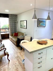 Excelente e charmoso apto 1 dormitório - metrô Fradique