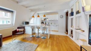 Appartements Colmarappart Rue Des Clefs : Appartement en Duplex Wallach (6 Adultes) - 78 m²