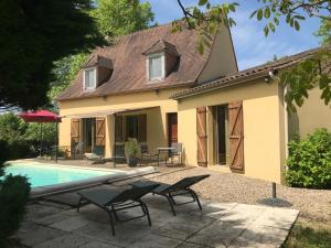 B&B / Chambres d'hotes Les Mas du Peintre : Suite - Vue sur Piscine 