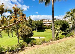 The Golden House, Calahonda Golf