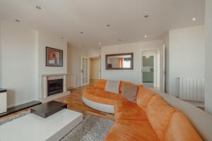 Downtown Grand Tower View by Vacationy