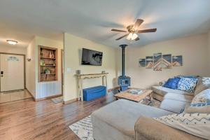 Pet-Friendly Waynesville Home with Mountain Views!