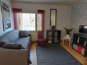 Esterin Tupa, Alajärvi