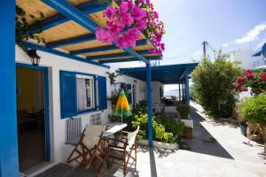 George's beach studios Aliki Paros Paros Greece