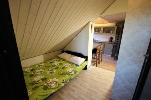 Apartment with private garden and large balcony