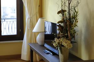 Piazza Azuni 18 Guest House img22