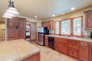 JG Farm Lake Retreat