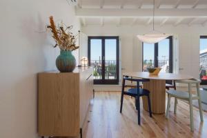 Boavista Penthouse w 2 Balconies & AC by LovelyStay