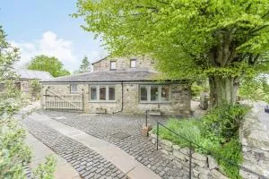 The Friendly Room - Austwick