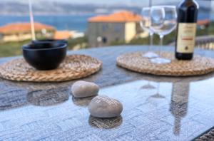 Doris Place - sea view flat close to beach