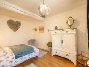 Maisons de vacances Gite Compiegne, 2 pieces, 2 personnes - FR-1-526-27 : photos des chambres