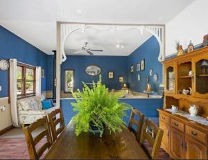 Barney Creek Vineyard Cottages