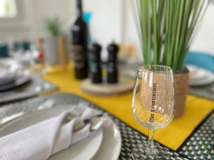 The 5 continents III - Premium appartment by Stay Swiss