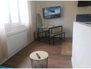 Appartements The California Dream - hyper-centre - 2mn gare SNCF - WIFI NETFLIX gratuit : photos des chambres