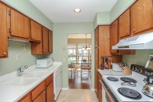 Lighthouse Tennis 2395