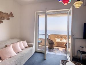 Sea House by Holiday World