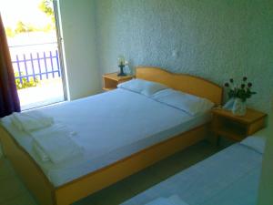 Aetos Beach Bungalows Evia Greece