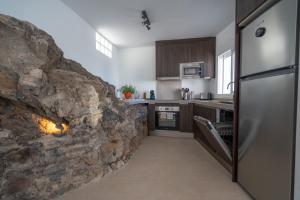 Unique house with cave by the sea with private terrace