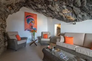 Spectacular Cave with two large terraces (70m2) by the sea - Bocacangrejo