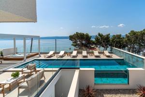 Villa Bava with 4 En-suite Bedrooms, Heated 33 sqm Pool