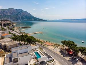 Villa Bava with 4 En-suite Bedrooms, Heated 33 sqm Pool