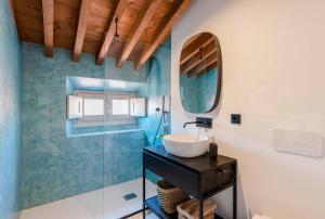 Superb mediterranean attic in the heart of Malaga by REMS