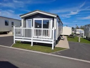 Edwards Holiday Home - Weeton