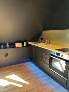 LA SUITE ISAHORA. Les Locations ISAHORA cest aussi plusieurs appart de Standing à 2 pas du Château dEu, des Falaises du Tréport, de MERS les Bains et Aux portes de la BAIE DE SOMME