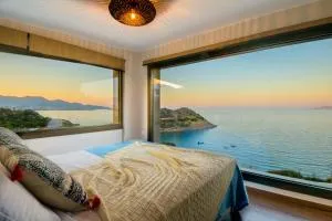 Beachfront Villa Phi φ - Vathi