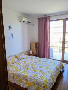 Friendly Sea Apartment in Sinemorets