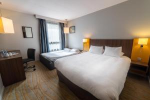 Hotels Holiday Inn Lyon Vaise, an IHG Hotel : photos des chambres