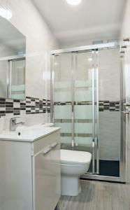 Holidays2Malaga Apartamentos San Rafael recien renovados
