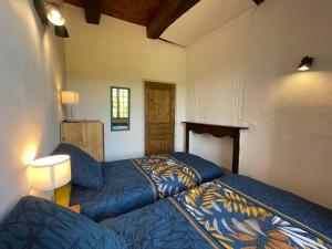 Chateau de Latour sur Sorgue